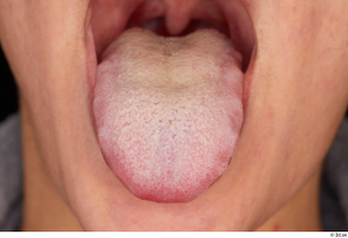 Waja tongue 0001.jpg